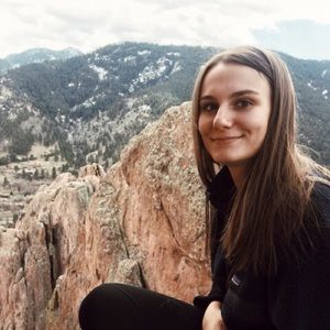 Meet your Posher, Nicole